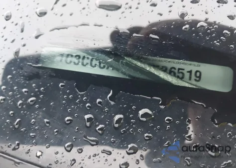 2015 Chrysler 200 Limited z USA, uszkodzony, nr VIN 1C3CCCAB4FN536519